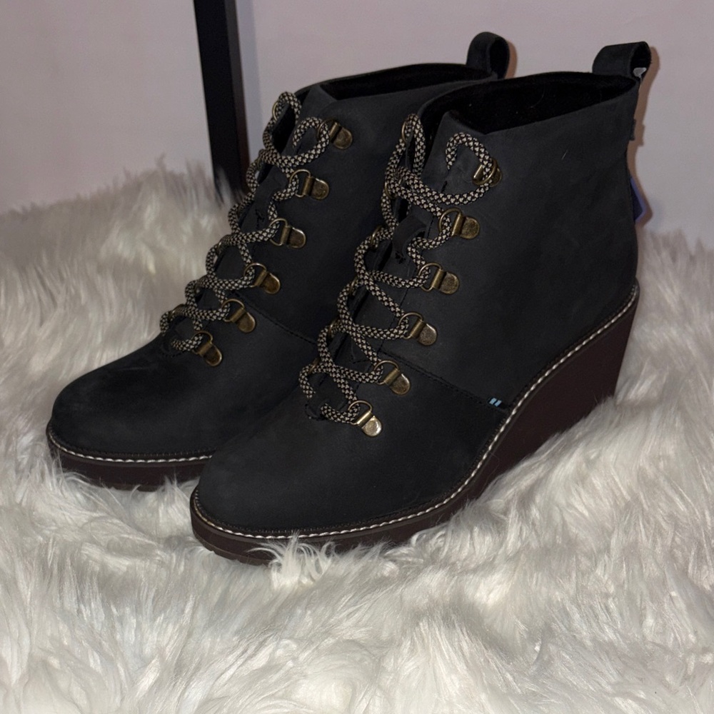 Toms Deep Navy Lace-Up Wedge Ankle Boots